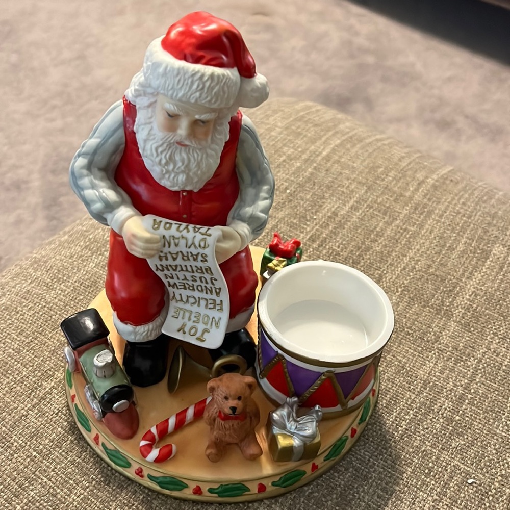 Santa list tea-light holder